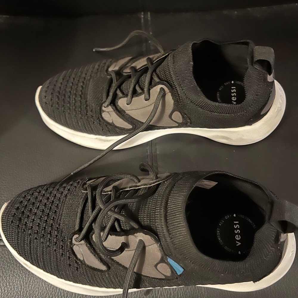 Black and Gray Athletic Sneakers-VESSI size 7